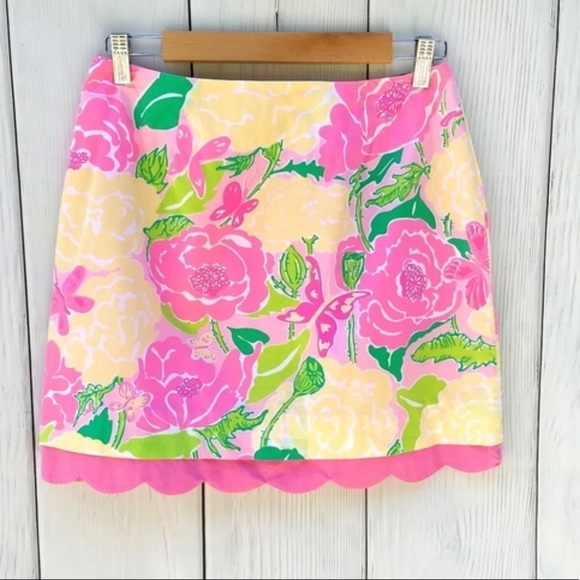 Lilly Pulitzer Dresses & Skirts - 𝅺LILLY Pulitzer Floral Mini Skirt